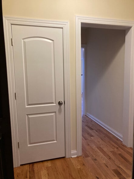 Building Photo - 338 Tudor Ct