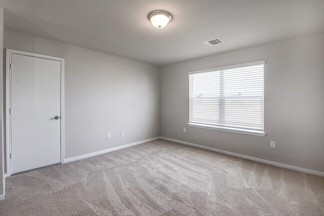 Building Photo - 14126 Macquarie Dr