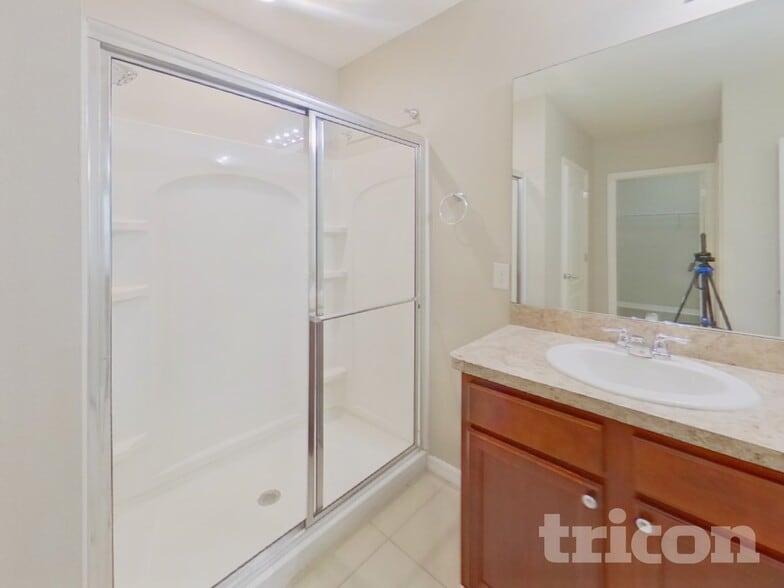 Building Photo - 16185 Yelloweyed Dr