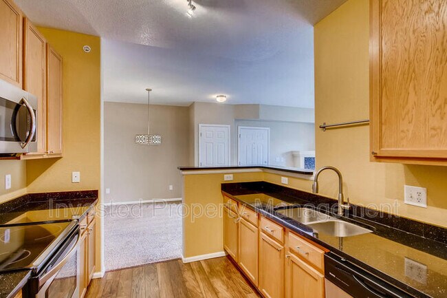 Building Photo - 15700 E Jamison Dr