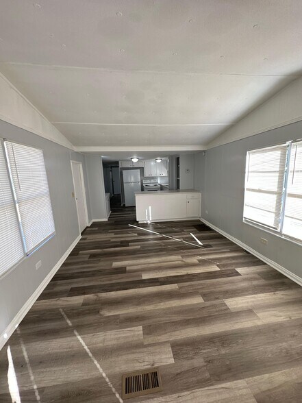 Building Photo - 7663 Bentwillow Dr