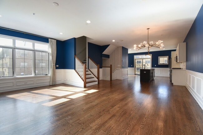 Building Photo - 330 Pennsylvania Way