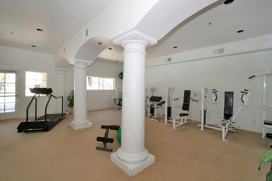 Building Photo - 17161 Alva Rd