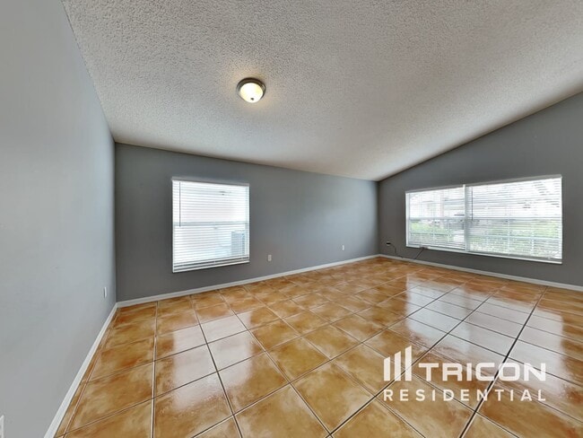 Building Photo - 14642 Lady Victoria Blvd