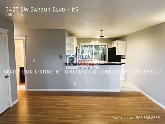 Building Photo - 3425 SW Barbur Blvd