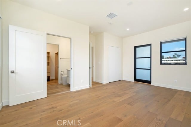 Building Photo - 822 S Plymouth Blvd