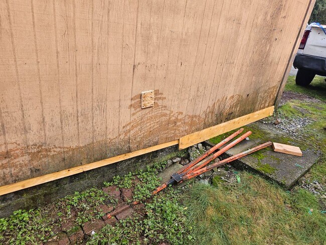 Building Photo - House -- Ravenna