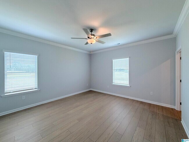 Building Photo - 237 Granby Ln