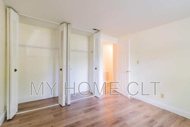 Building Photo - 7821 Cloughy Cir