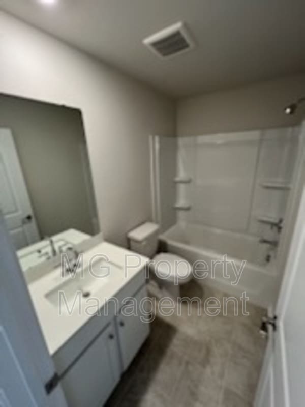 Building Photo - 3024 Findley Rd