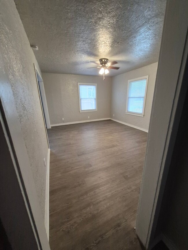Building Photo - Newly updated Cottage style home in Lawton...