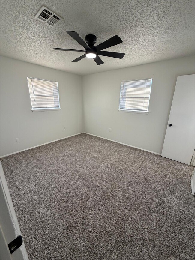 Building Photo - 1509 NW 49th St