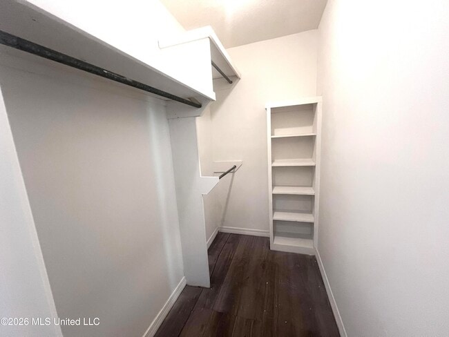 Building Photo - 405 Beaver Creek Dr