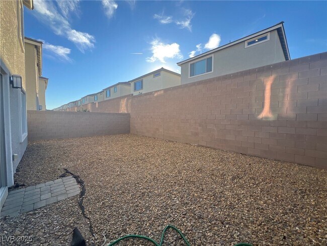 Building Photo - 7939 Terra Barossa St