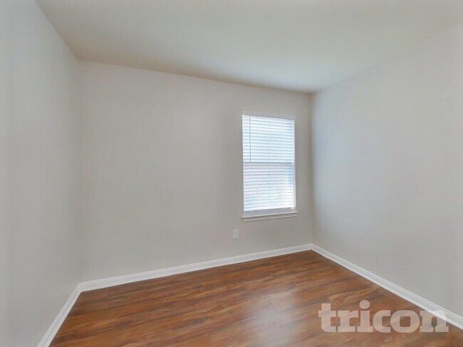 Building Photo - 12030 Green Bluff Ct