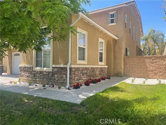 Primary Photo - 34017 Leon St