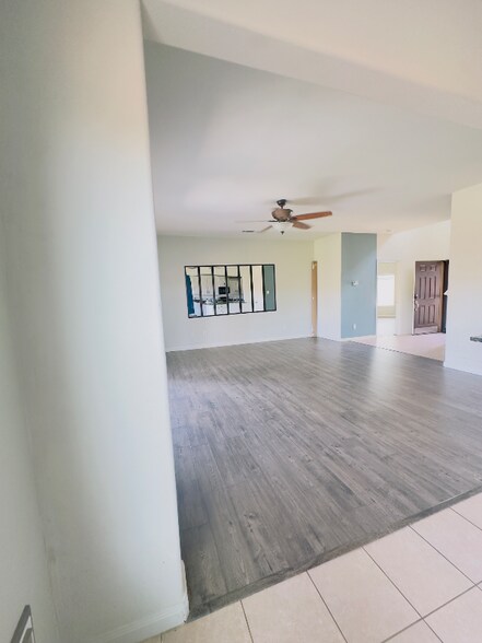 Building Photo - 1417 Cottonwood Trail