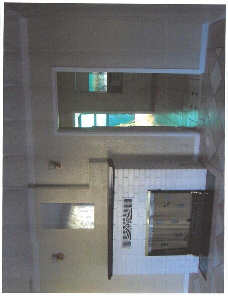 Building Photo - 1003 E Bridger Ave