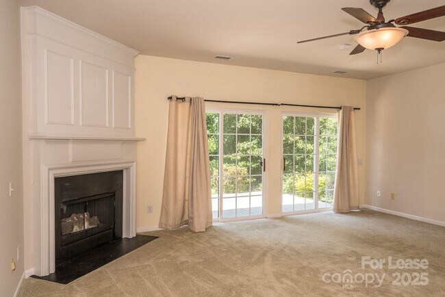 Building Photo - 6937 Rothchild Dr