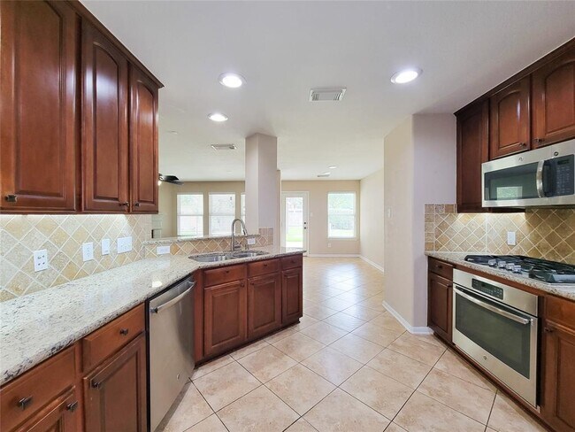 Building Photo - 21123 Amber Crossing Dr
