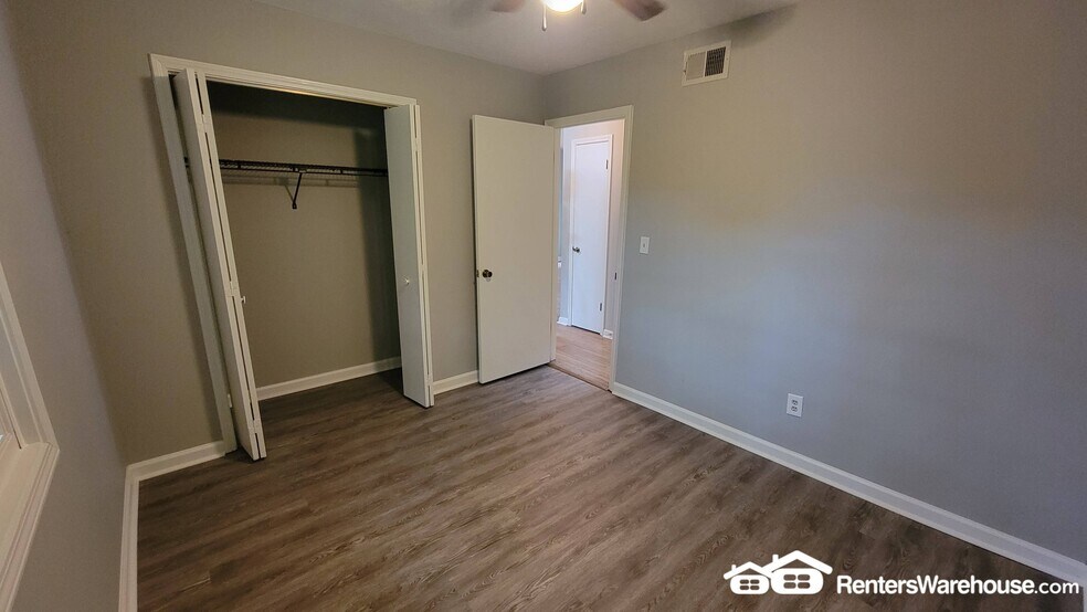 Building Photo - 3039 Jonathan Ct SW