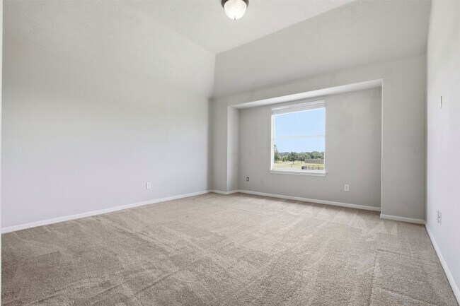 Building Photo - 21811 Honeysuckle Grove Ln