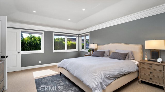 Building Photo - 10 Flintridge