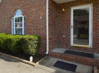 Building Photo - 1452 Middleborough Ct