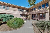 Building Photo - 1405 San Carlos Rd SW