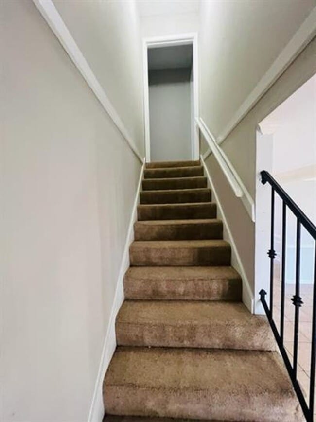 Building Photo - Stunning 5-Bedroom Home in Bartlett - Spacious, Elegant & Move-In Ready!