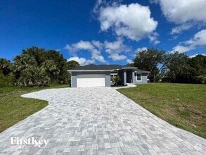 Building Photo - 7411 Wycliff Dr