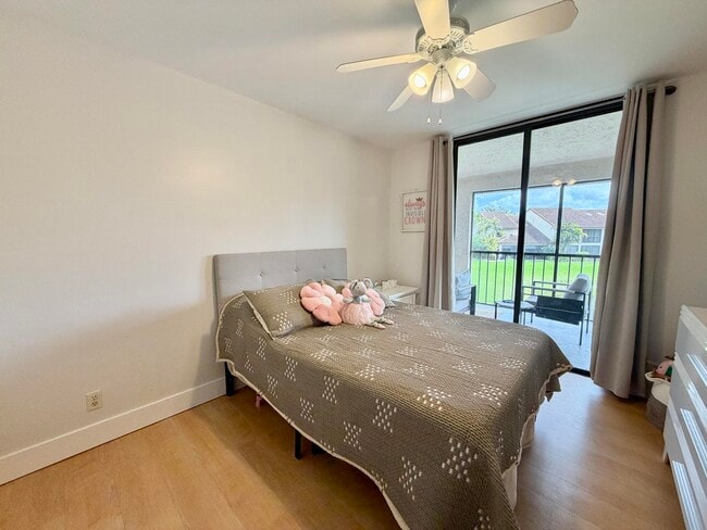 Building Photo - 7935 La Mirada Dr