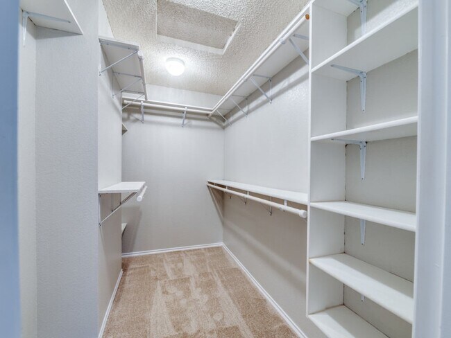 Building Photo - 632 Condor Trail