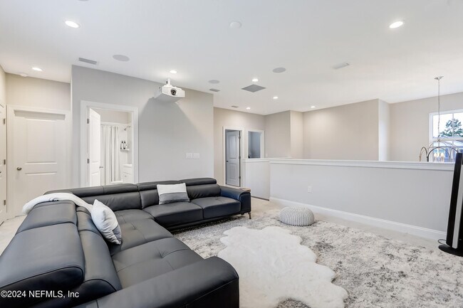 Building Photo - 295 Morning Mist Ln