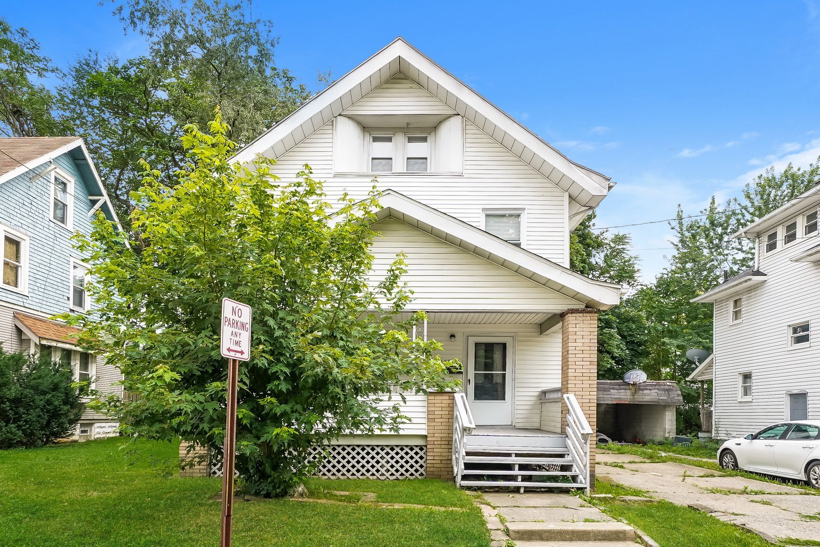 Building Photo - 128 Hollinger Ave