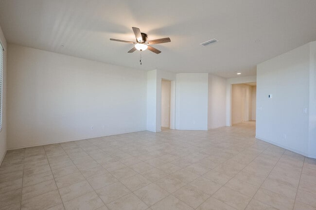 Building Photo - 13715 W Calle De Baca