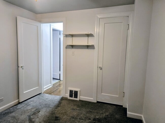 Building Photo - 3803 N Pacific Ave