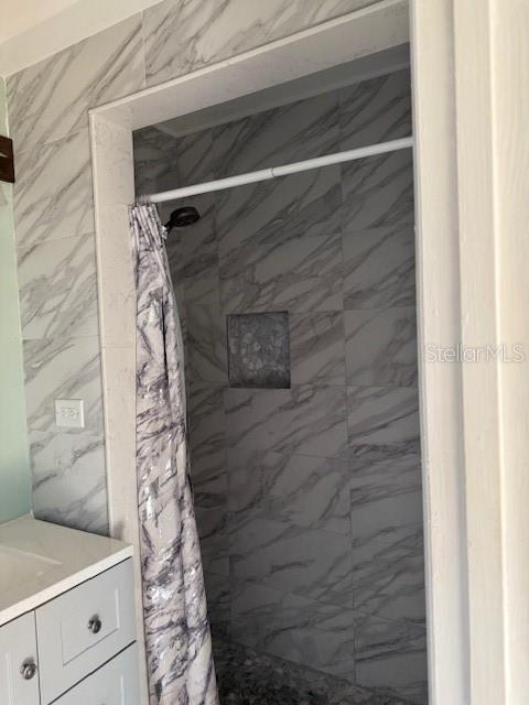 Building Photo - 8 Silver Way