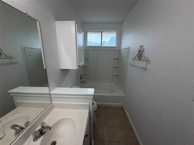 Building Photo - 9403 Brandts Wood St