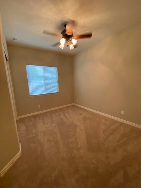 Building Photo - 10245 W Pinnacle Vista Dr