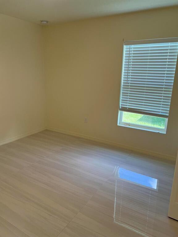 Building Photo - 1714 SW Haylake Ave