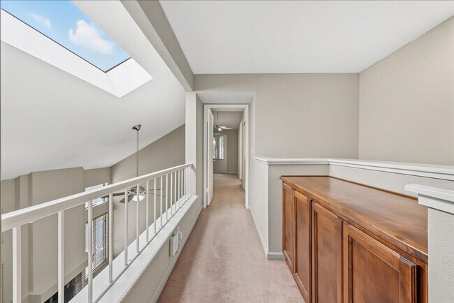 Building Photo - 2289 Sandcastle Way