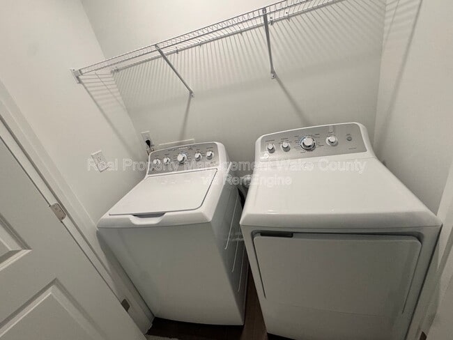 Building Photo - 1507 Crescent Townes Wy