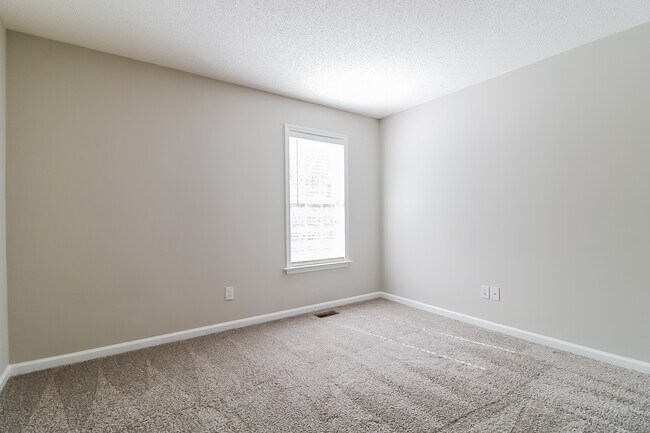 Building Photo - 128 Ashlyn Ridge Dr