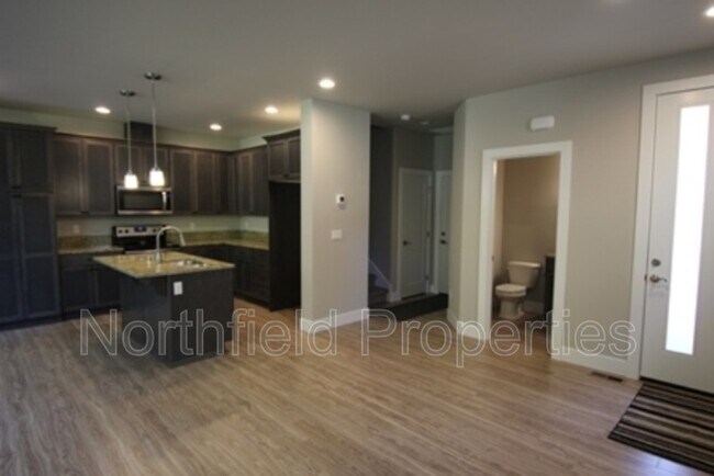 Building Photo - 4857 100th St NE