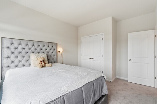 Building Photo - 3503 St Robin Ln