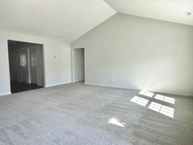 Building Photo - 1716 Ragsdale Rd