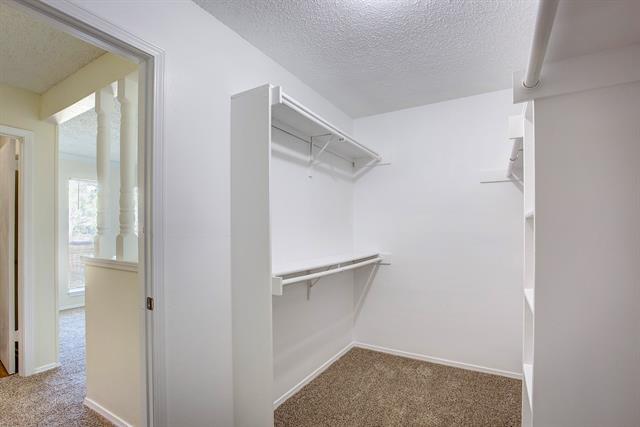 Building Photo - 1010 Kingston Dr