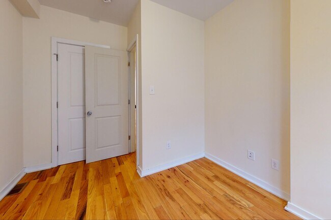 Building Photo - 1526 N Carlisle St