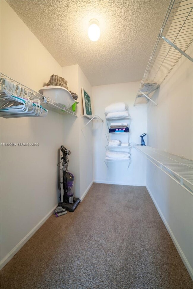 Building Photo - 17100 N Bay Rd